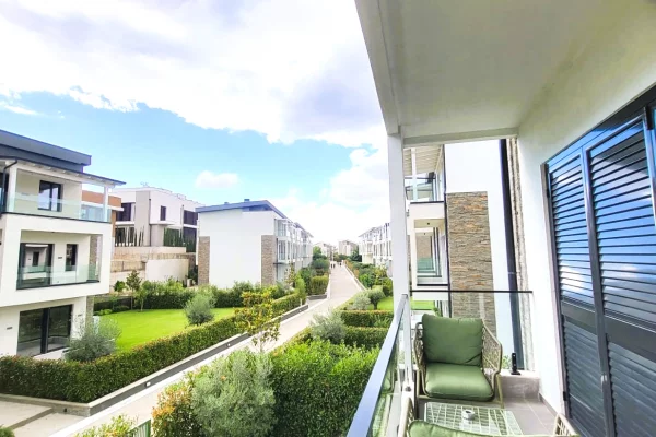 Shtepi ne shitje Vila Luksoze ne Tirane, 4+1, Mobilimi E mobiluar, Pagesa 700,000  Euro.