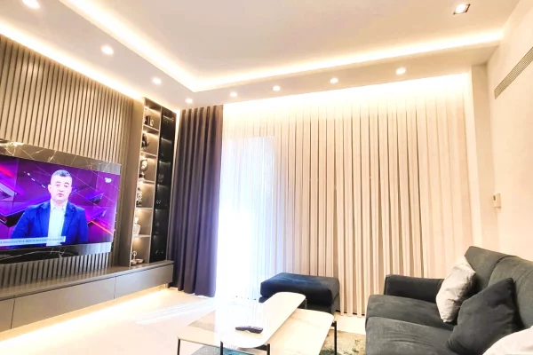 Shtepi ne shitje Vila Luksoze ne Tirane, 4+1, Mobilimi E mobiluar, Pagesa 700,000  Euro.
