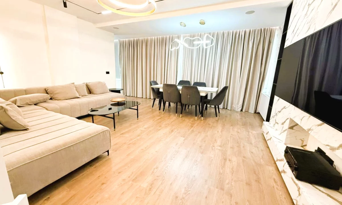 Shtepi me qera Apartament ne Tirane, 2+1, Mobilimi E mobiluar, Pagesa 1,350  Euro.