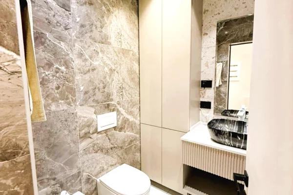 Shtepi me qera Apartament ne Tirane, 2+1, Mobilimi E mobiluar, Pagesa 1,350  Euro.