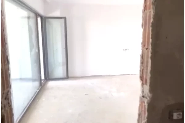 Shtepi ne shitje Apartament ne Durres, 1+1, Mobilimi Bosh, pa mobiluar, Pagesa 207,200  Euro.