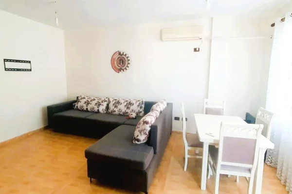 Shtepi ne shitje 1+1 ne Durres - 75,000 Euro