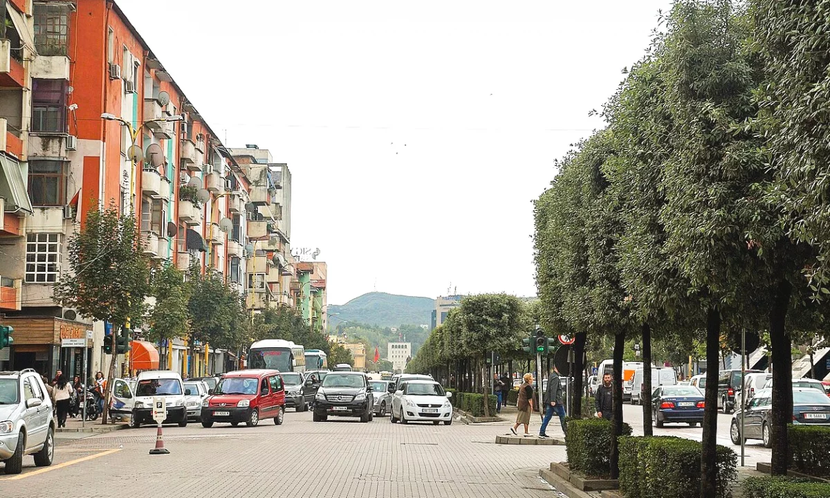 🏙️Dyqan Premium ne Shitje te Bulevardi Zogu I, Tirane📍