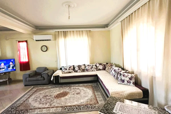 Shtepi ne shitje Shtepi Private ne Tirane, 3+1, Mobilimi Pjeserisht e mobiluar, Pagesa 280,000  Euro.