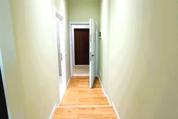Shtepi ne shitje Apartament ne Tirane, 2+1, Mobilimi E mobiluar, Pagesa 225,000  Euro.