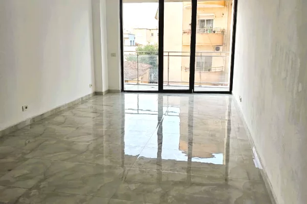 🏢✨ Jepet me Qira Ambient Zyre – Rr. Mine Peza ✨🏢