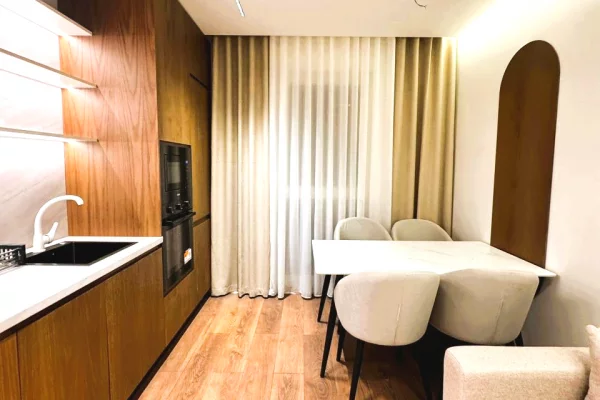 Shtepi me qera Apartament ne Tirane, 2+1, Mobilimi E mobiluar, Pagesa 800  Euro.