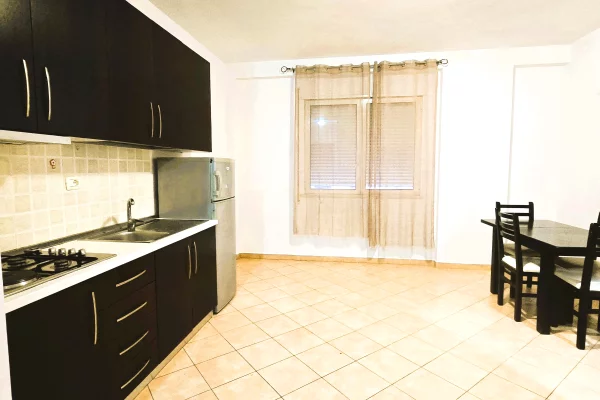 Shtepi ne shitje 2+1 ne Tirane - 160,000 Euro