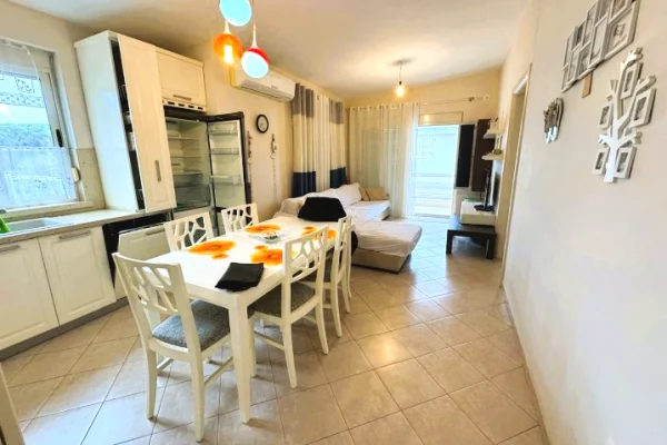 Shtepi ne shitje Apartament ne Durres, 2+1, Mobilimi E mobiluar, Pagesa 200,000  Euro.