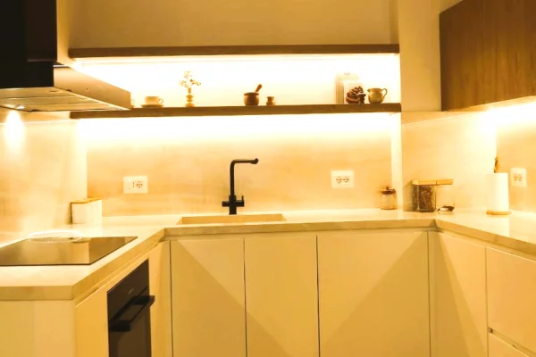 Shtepi ne shitje Apartament ne Tirane, 3+1, Mobilimi E mobiluar, Pagesa 650,000  Euro.