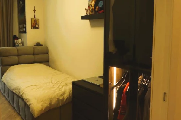 Shtepi ne shitje Apartament ne Tirane, 3+1, Mobilimi E mobiluar, Pagesa 650,000  Euro.
