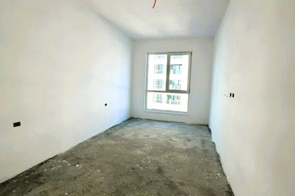 Shtepi ne shitje Apartament ne Tirane, 3+1, Mobilimi Bosh, pa mobiluar, Pagesa 210,000  Euro.