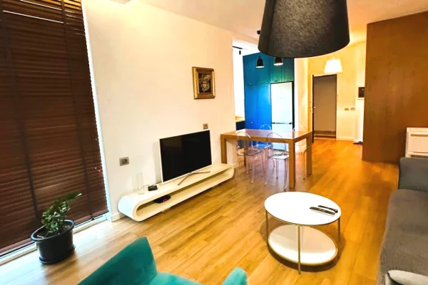 Shtepi me qera Apartament ne Tirane, 2+1, Mobilimi E mobiluar, Pagesa 900  Euro.