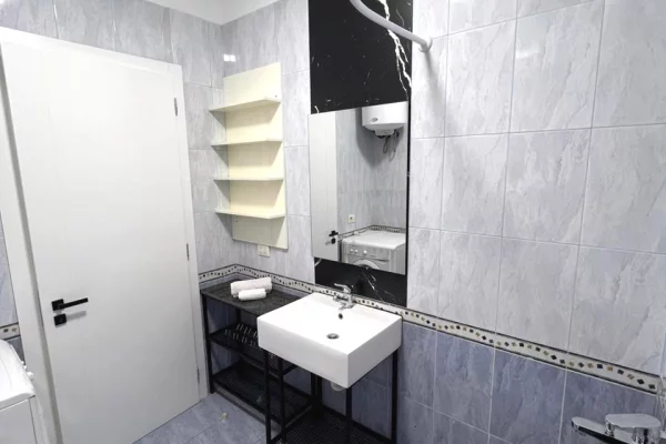 Shtepi me qera Apartament ne Tirane, 1+1, Mobilimi E mobiluar, Pagesa 777  Euro.