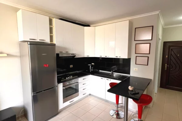 Shtepi me qera Apartament ne Tirane, 1+1, Mobilimi E mobiluar, Pagesa 777  Euro.