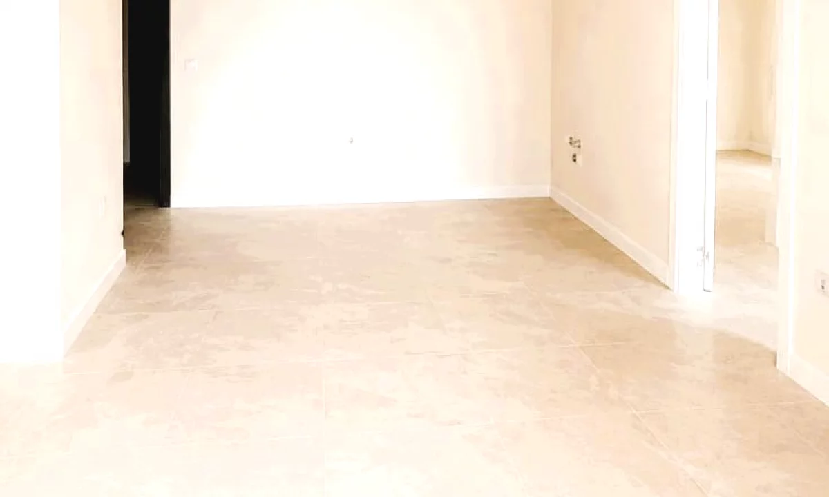 Shtepi ne shitje Apartament ne Lezhe, 2+1, Mobilimi Bosh, pa mobiluar, Pagesa 144,400  Euro.
