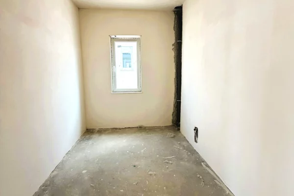 Shtepi ne shitje Vila Luksoze ne Tirane, 4+1, Mobilimi Bosh, pa mobiluar, Pagesa 1,250,000  Euro.