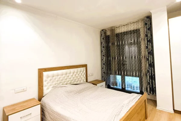 Shtepi me qera Apartament ne Tirane, 1+1, Mobilimi E mobiluar, Pagesa 570  Euro.