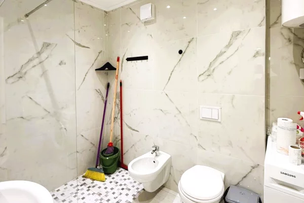 Shtepi me qera Apartament ne Tirane, 1+1, Mobilimi E mobiluar, Pagesa 570  Euro.