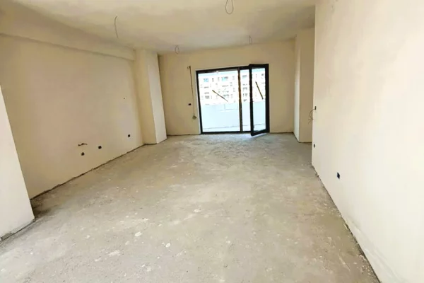 Shtepi ne shitje Apartament ne Tirane, 2+1, Mobilimi Bosh, pa mobiluar, Pagesa 209,800  Euro.