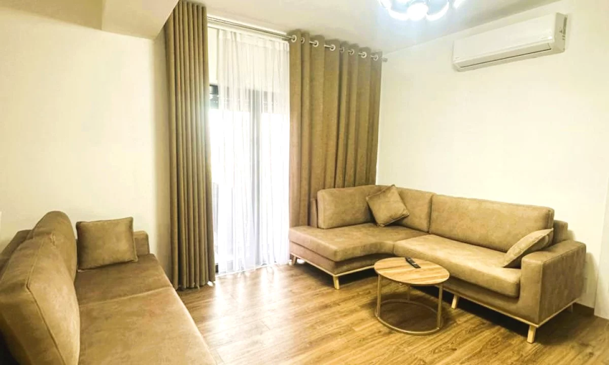 Shtepi me qera Apartament ne Tirane, 2+1, Mobilimi E mobiluar, Pagesa 829  Euro.