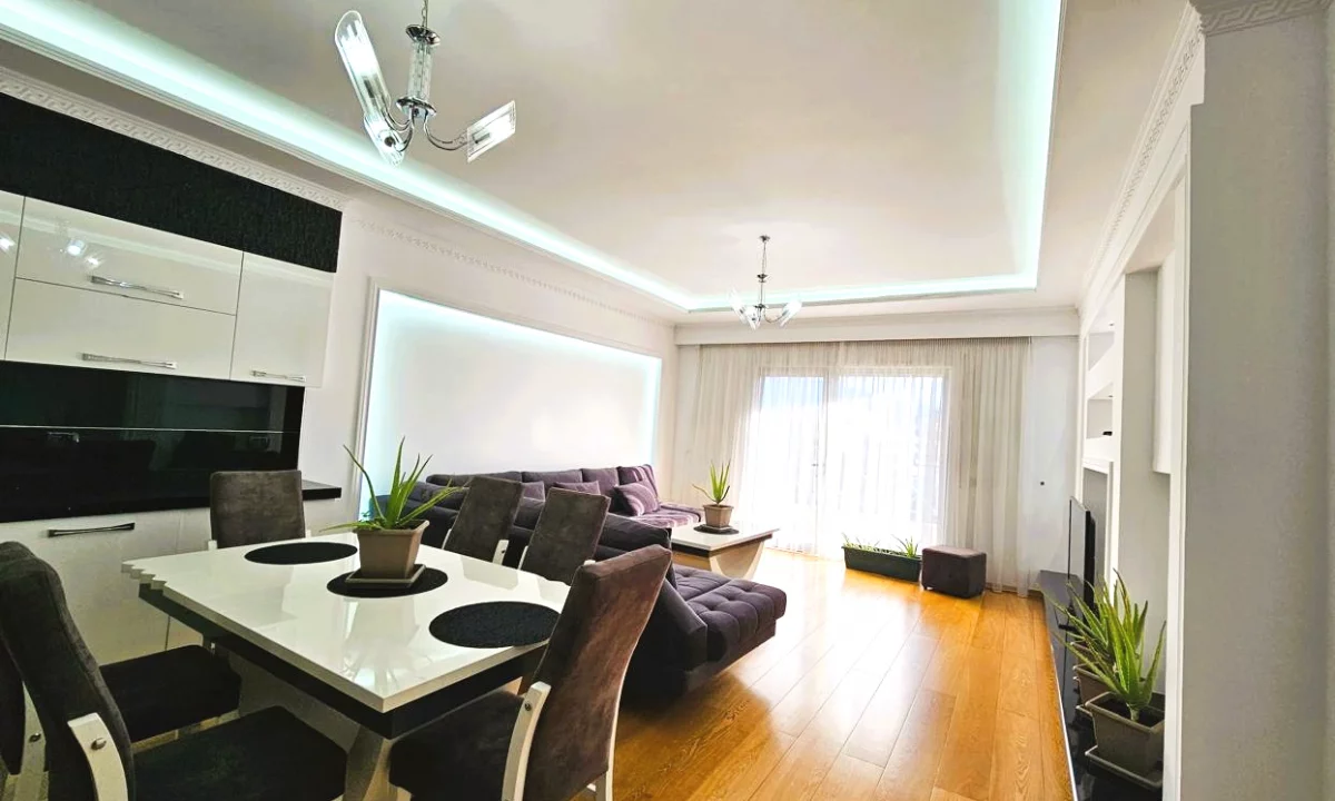 Shtepi me qera Apartament ne Tirane, 2+1, Mobilimi E mobiluar, Pagesa 933  Euro.