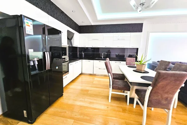 Shtepi me qera Apartament ne Tirane, 2+1, Mobilimi E mobiluar, Pagesa 933  Euro.