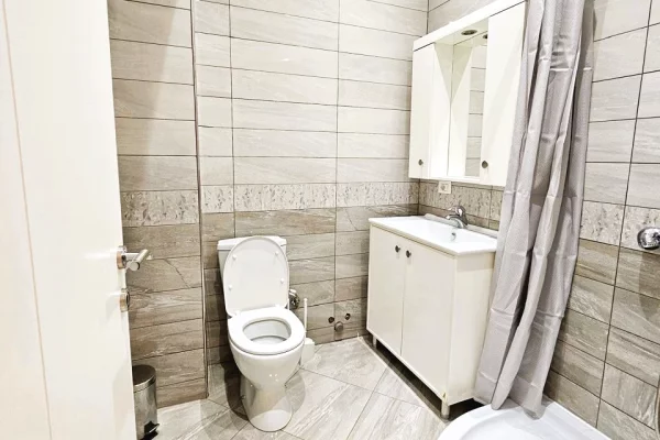 Shtepi me qera Apartament ne Tirane, 2+1, Mobilimi E mobiluar, Pagesa 933  Euro.