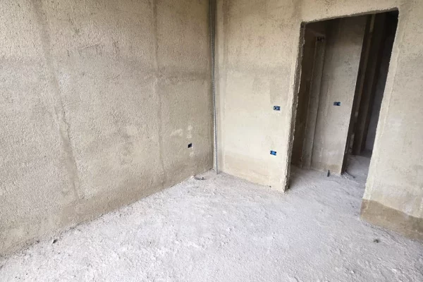 Shtepi ne shitje Apartament ne Tirane, 2+1, Mobilimi Bosh, pa mobiluar, Pagesa 175,000  Euro.