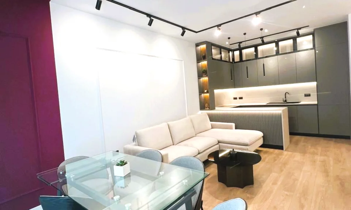 Shtepi me qera Apartament ne Tirane, 2+1, Mobilimi E mobiluar, Pagesa 1,000  Euro.