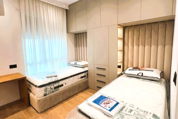 Shtepi me qera Apartament ne Tirane, 2+1, Mobilimi E mobiluar, Pagesa 1,000  Euro.