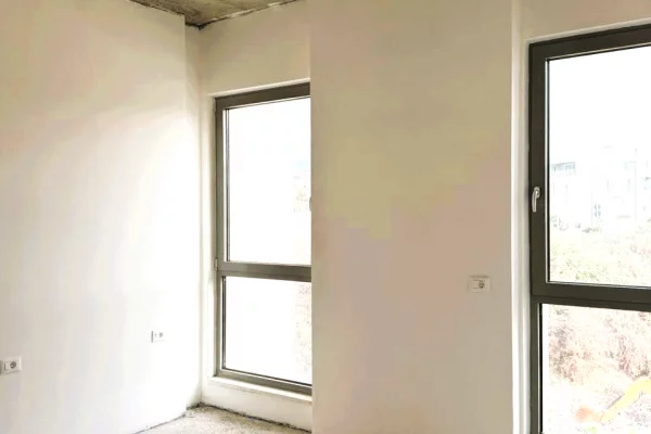 Shtepi ne shitje Apartament ne Tirane, 2+1, Mobilimi Bosh, pa mobiluar, Pagesa 411,400  Euro.
