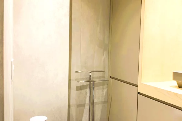 Shtepi me qera Apartament ne Tirane, 1+1, Mobilimi E mobiluar, Pagesa 1,200  Euro.