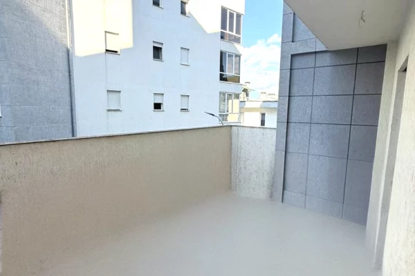 Shtepi ne shitje 3+1 ne Tirane - 256,000 Euro