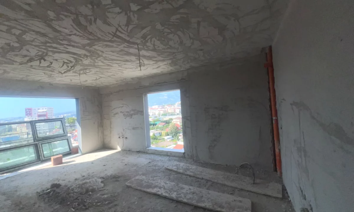 Shtepi ne shitje Apartament ne Tirane, 2+1, Mobilimi Bosh, pa mobiluar, Pagesa 162,270  Euro.