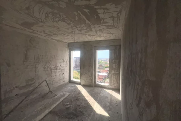 Shtepi ne shitje Apartament ne Tirane, 2+1, Mobilimi Bosh, pa mobiluar, Pagesa 162,270  Euro.
