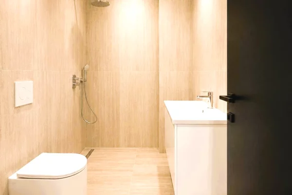 Shtepi ne shitje Apartament ne Tirane, 1+1, Mobilimi Bosh, pa mobiluar, Pagesa 229,000  Euro.