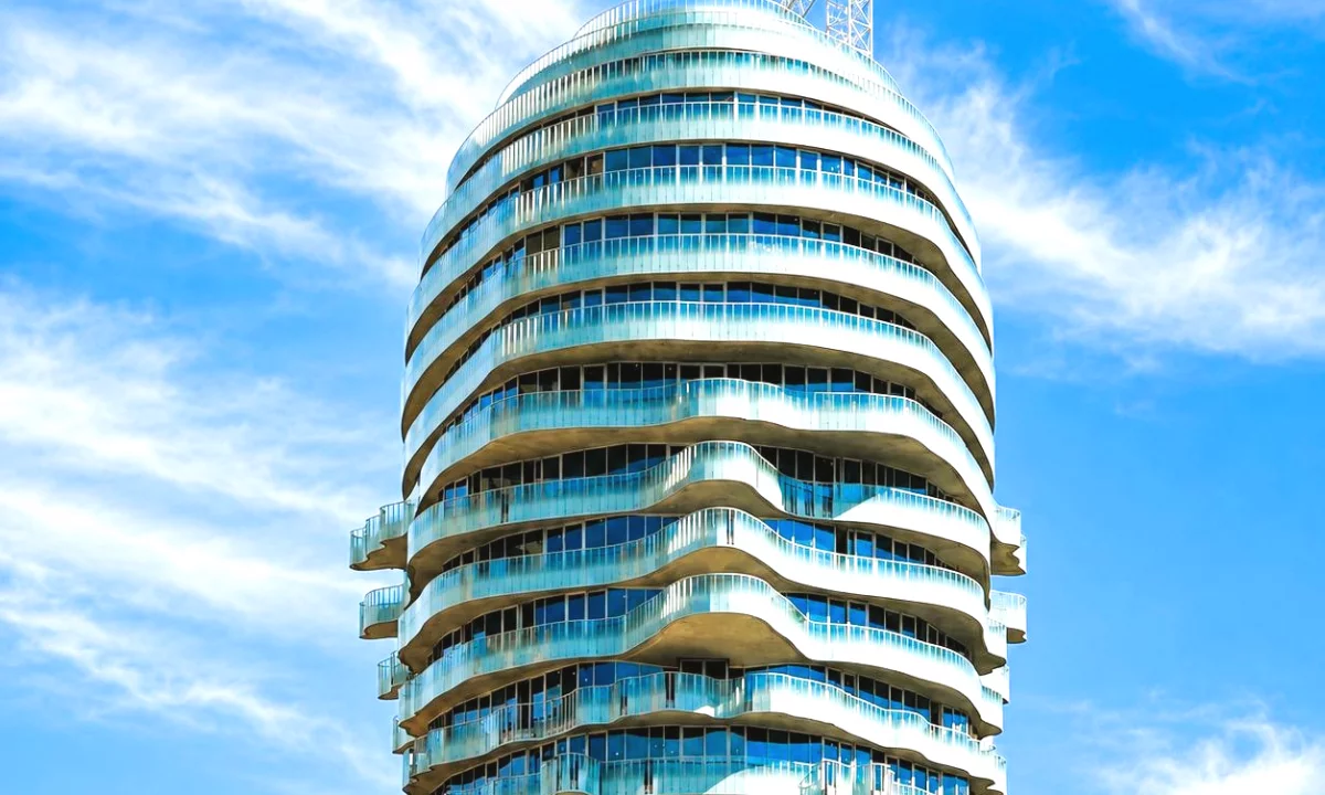 Shtepi ne shitje Apartament ne Tirane, 1+1, Mobilimi Bosh, pa mobiluar, Pagesa 487,700  Euro.