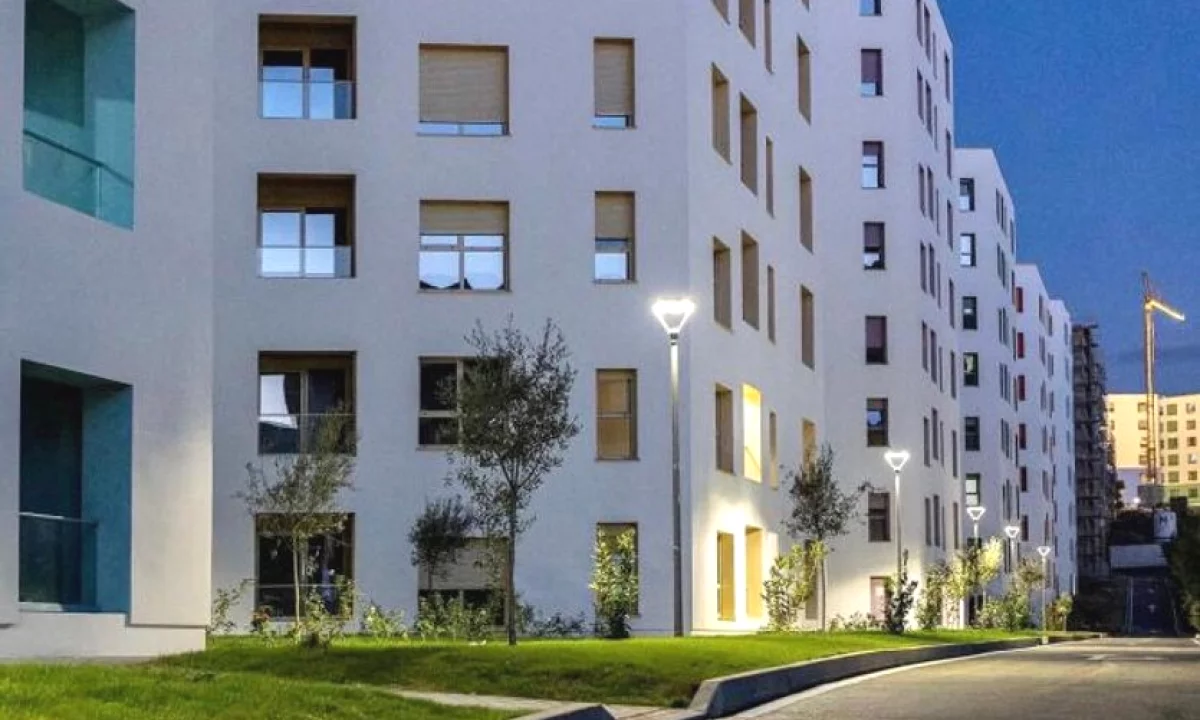 Shtepi ne shitje Apartament ne Tirane, 1+1, Mobilimi Bosh, pa mobiluar, Pagesa 116,700  Euro.