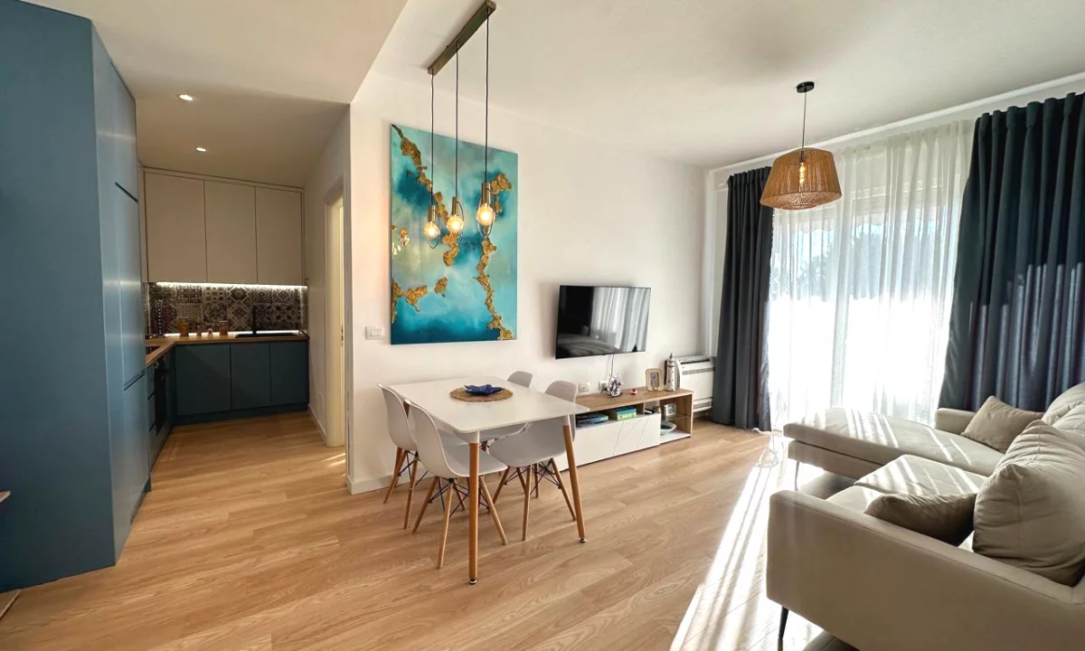 Shtepi ne shitje Apartament ne Durres, 2+1, Mobilimi E mobiluar, Pagesa 200,000  Euro.