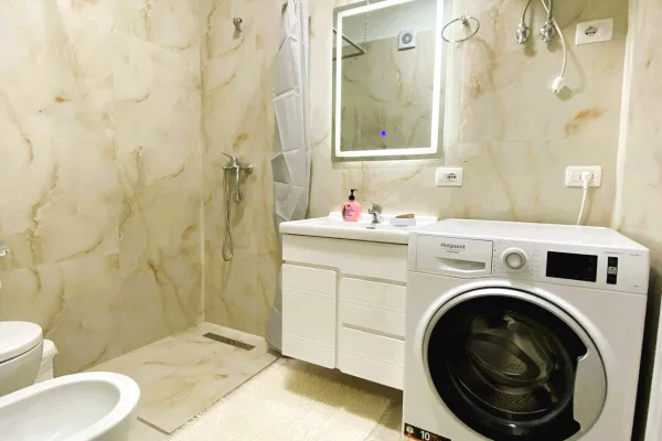 Shtepi me qera Apartament ne Tirane, 2+1, Mobilimi E mobiluar, Pagesa 650  Euro.