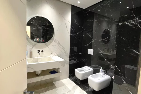 Shtepi me qera Apartament ne Tirane, 3+1, Mobilimi E mobiluar, Pagesa 1,550  Euro.