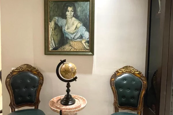 Shtepi me qera Apartament ne Tirane, 3+1, Mobilimi E mobiluar, Pagesa 1,550  Euro.