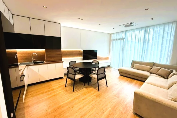 Shtepi ne shitje Apartament ne Tirane, 1+1, Mobilimi E mobiluar, Pagesa 345,000  Euro.