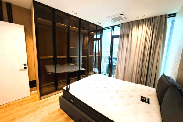 Shtepi ne shitje Apartament ne Tirane, 1+1, Mobilimi E mobiluar, Pagesa 345,000  Euro.