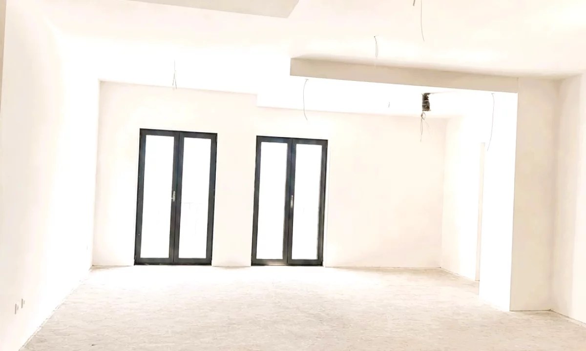🏢JEPET ME QIRA AMBIENT PREMIUM – KOMPLEKSI DELIJORGJI📍
