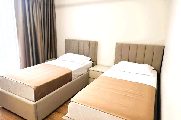 Shtepi me qera Apartament ne Tirane, 2+1, Mobilimi E mobiluar, Pagesa 1,150  Euro.