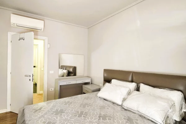 Shtepi me qera Apartament ne Tirane, 2+1, Mobilimi E mobiluar, Pagesa 1,100  Euro.