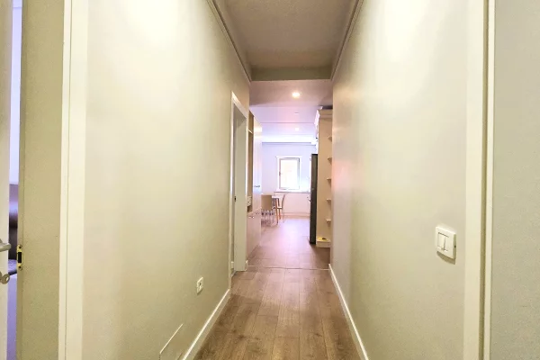 Shtepi me qera Apartament ne Tirane, 2+1, Mobilimi E mobiluar, Pagesa 1,100  Euro.