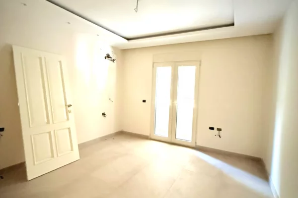 Shtepi ne shitje Apartament ne Tirane, 2+1, Mobilimi Bosh, pa mobiluar, Pagesa 410,000  Euro.
